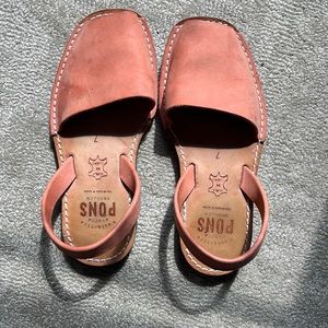 Pons avarca Size 7 Coral